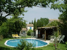 Haus in St etienne du gres fr  4 •   mit privat Schwimmbad 