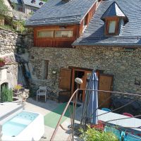 Maison  Bagneres de luchon pour  8 •   avec terrasse 