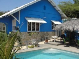 House in Willemstad for   6 •   with private pool 