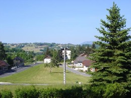 Alby sur cheran -    zugnglich fr Invalide  