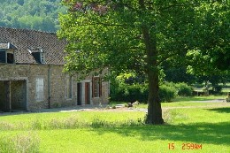 Gite  Vireux-wallerand pour  2 •   avec terrasse 