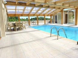 Huis in Les albres voor  8 •   met privé zwembad 