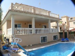 House in Torrevieja for   18 •   with private pool 