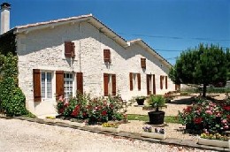 Maison  Cherac pour  8 •   avec terrasse 