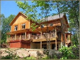 Gite in Mont tremblant for   12 •   with private pool 