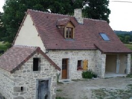 Gite  Toulx sainte croix pour  8 •   avec terrasse 