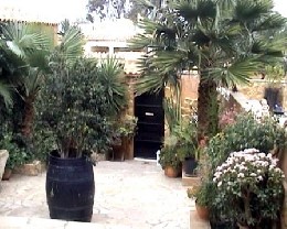 House in Jacarilla, alicante for   12 •   view on sea 