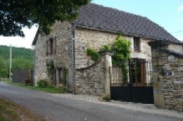 Gite  Condat sur vezere pour  6 •   avec terrasse 