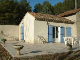 Maison  Pernes-les-fontaines pour  2 •   avec terrasse 