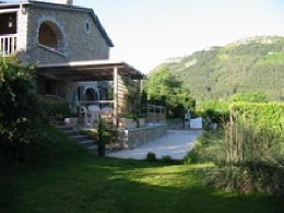 Gite in Vesseaux for   7 •   with shared pool 