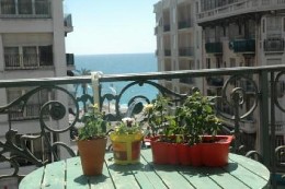 Appartement in Nice fr  6 •   Aussicht aufs Meer 