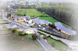 Casa rural en Neuvy le roi para  76 •   con terraza 