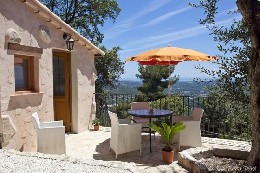 Gite  Grasse pour  2 •   avec terrasse 