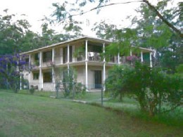 Flat in Coramba.  via coffs harbour for   5 •   animals accepted (dog, pet...) 