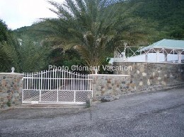 House in Saint martin for   12 •   view on sea 