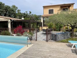 Casa en Vézenobres para  16 •   con piscina privada 