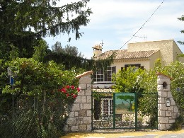 Casa rural en Monaco para  6 •   vista al mar 