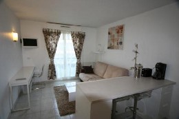 Studio  Marseille pour  2 •   jardin 