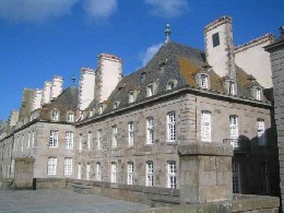 Saint Malo Intra Muros  - Apartment with character front of The sea ! ...