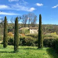 Gite  Creste en luberon pour  4 •   jardin 