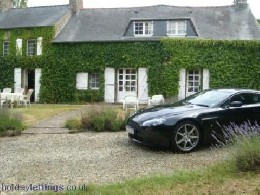 Maison  Melleray la valle pour  15 •   avec piscine prive 