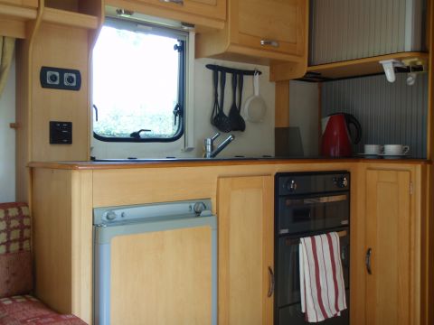 Caravan in Hautefort - Vacation, holiday rental ad # 22327 Picture #6