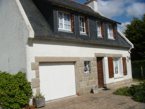 House in Brignogan plages for   6 •   private parking 