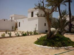 Maison  Djerba pour  18 •   avec piscine prive 