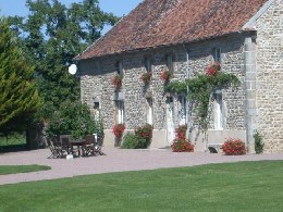 Gite  Lormes pour  10 •   avec terrasse 