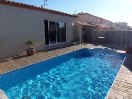 Haus in Aigues-mortes fr  5 •   Haustiere erlaubt (Hund, Katze... ) 