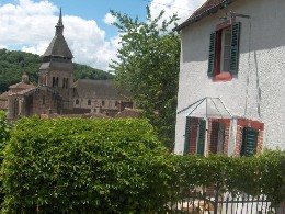 Gite in Chambon sur voueize for   5 •   with terrace 