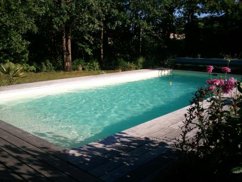 Haus in Le teich fr  8 •   mit privat Schwimmbad 