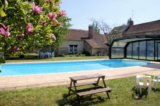 Gite  Avon pour  25 •   avec piscine prive 