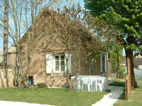 Maison  Noyers sur serein pour  4 •   parking priv 