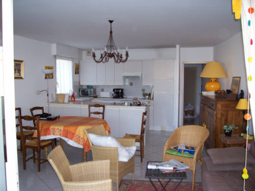 Flat in La ciotat for   6 •   view on sea 