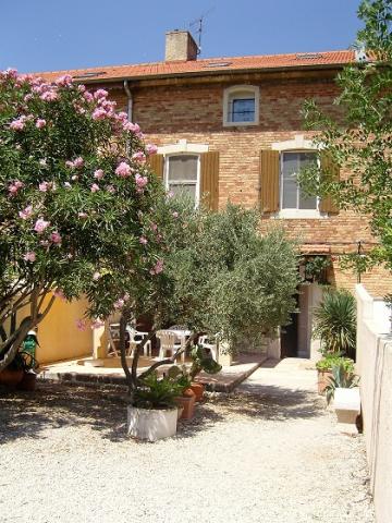 Maison 5 personnes Arles   - location vacances