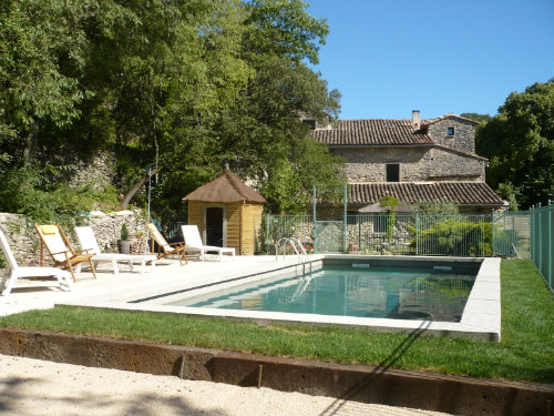 Maison  Le beaucet pour  8 •   avec piscine prive 