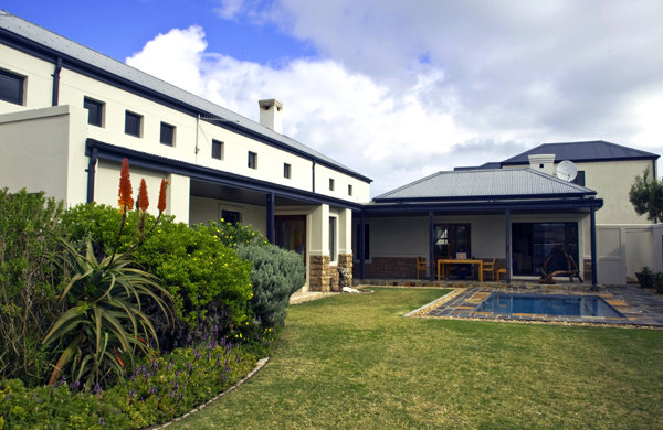 Haus in Cape town fr  6 •   mit privat Schwimmbad 