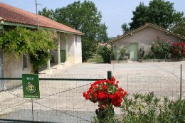 Gite  Fieux pour  9 •   avec terrasse 