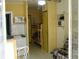 Appartement in Lamalou les bains voor  4 •   1 badkamer 