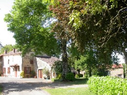 Maison  Veyrines de vergt pour  12 •   avec piscine prive 