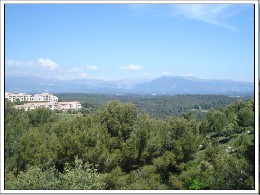 Flat in Vallauris for   4 •   view on sea 
