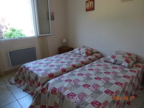 House in Saint florent sur auzonnet - Vacation, holiday rental ad # 26012 Picture #7