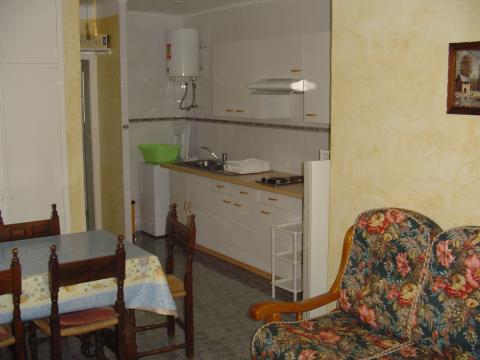 Appartement in L'escala voor  4 •   1 slaapkamer 