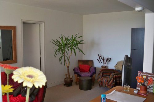 Flat in Pantin for   3 •   private parking 