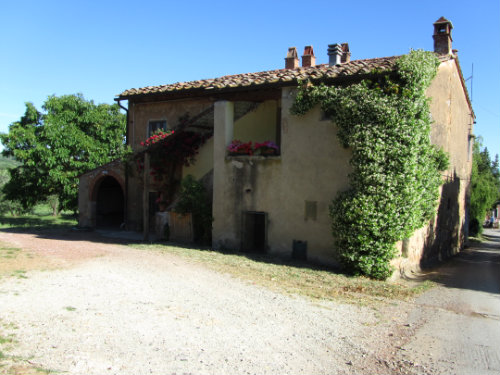 House in Casciana terme for   7 •   animals accepted (dog, pet...) 