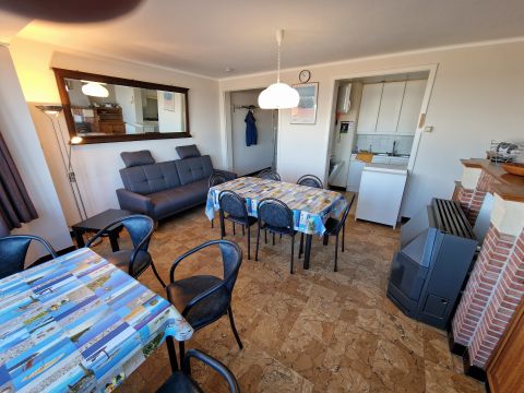 Flat in De Panne - Vacation, holiday rental ad # 26820 Picture #2