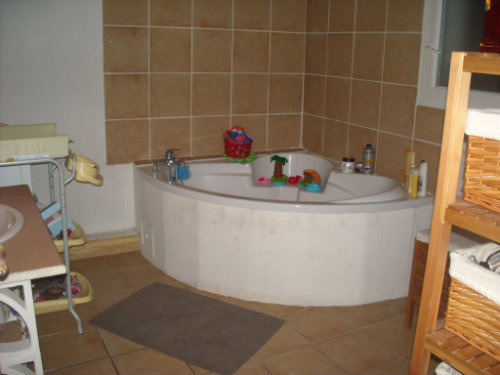 Flat in Aimargues - Vacation, holiday rental ad # 27122 Picture #2 thumbnail
