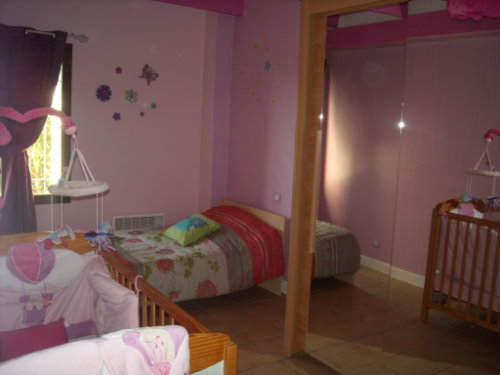 Flat in Aimargues - Vacation, holiday rental ad # 27122 Picture #4 thumbnail