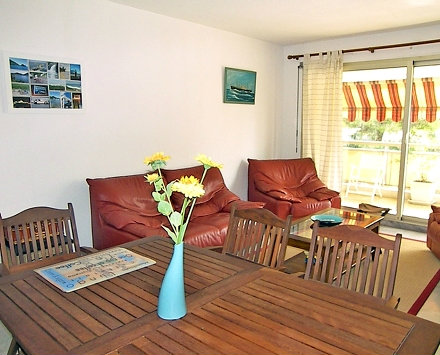 Appartement à Antibes - Location vacances, location saisonnière n°27135 Photo n°2 thumbnail